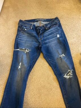 American Eagle Outfitters Women's Dark Blue Distressed Skinny Jeans